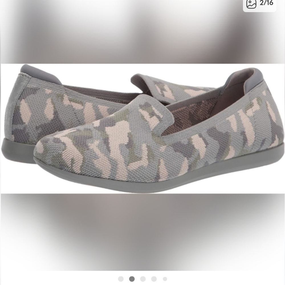 Clarks Cloudsteppers Carly Dream Flat In Khaki Camo